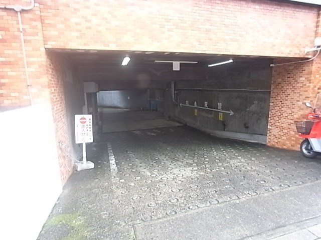 万葉ハイツ元町の外観