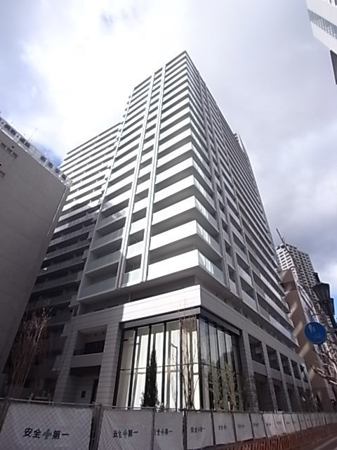 ワコーレ神戸三宮トラッドタワーの外観