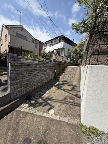 ワコーレヴィアーノ須磨寺町の駐車場