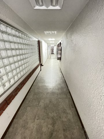 下山手セントラルハイツのロビー
