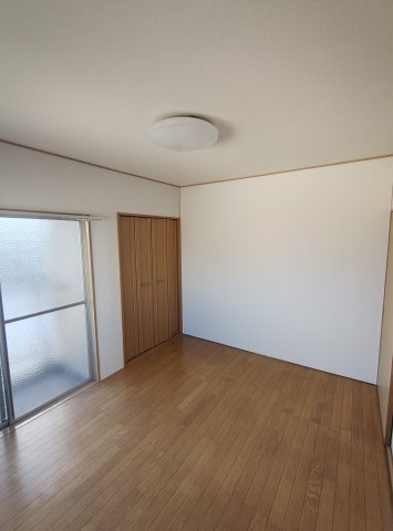 三山マンションの居間・リビング