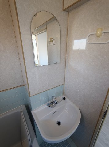 三山マンションの洗面所