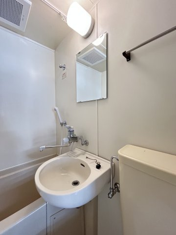 六甲トワニハウスの洗面所