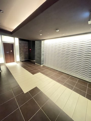 ワコーレイクシ神戸トアウエストのロビー