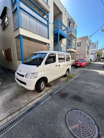 井辺ハイツの駐車場