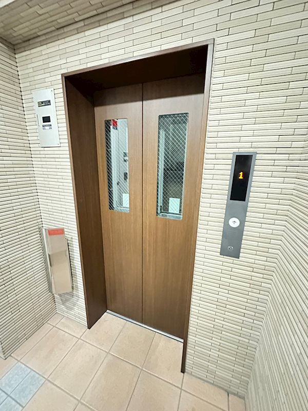 六甲ローズマンションのロビー