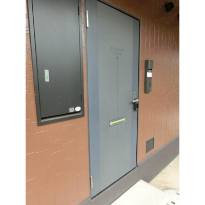 【玄関】 | ビーライン川入　Ａ