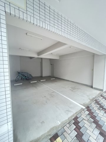 河村マンションの駐車場