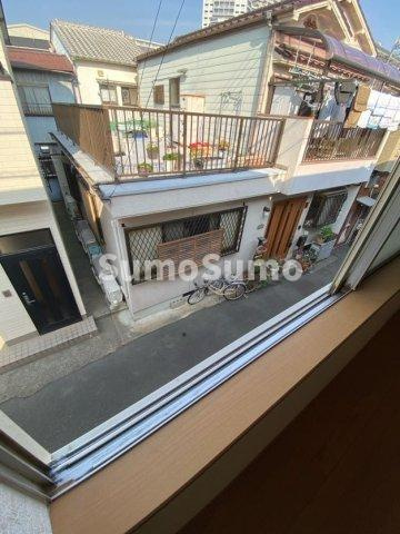 白川ハイツ のバルコニー|落ち着いた時間を過ごせるバルコニーです