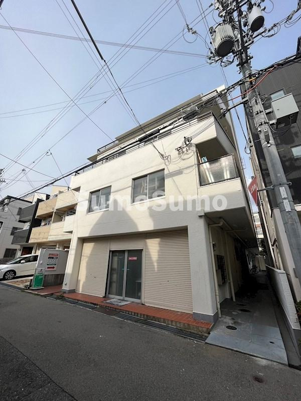 桑畑高徳マンションのエントランス