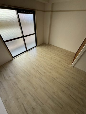 梅本マンションの居間・リビング