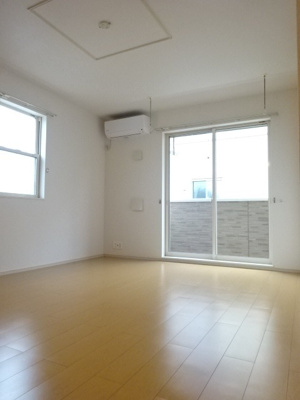 【居間・リビング】 | プレッソ・ヴィアーレⅠ | 居室・リビング