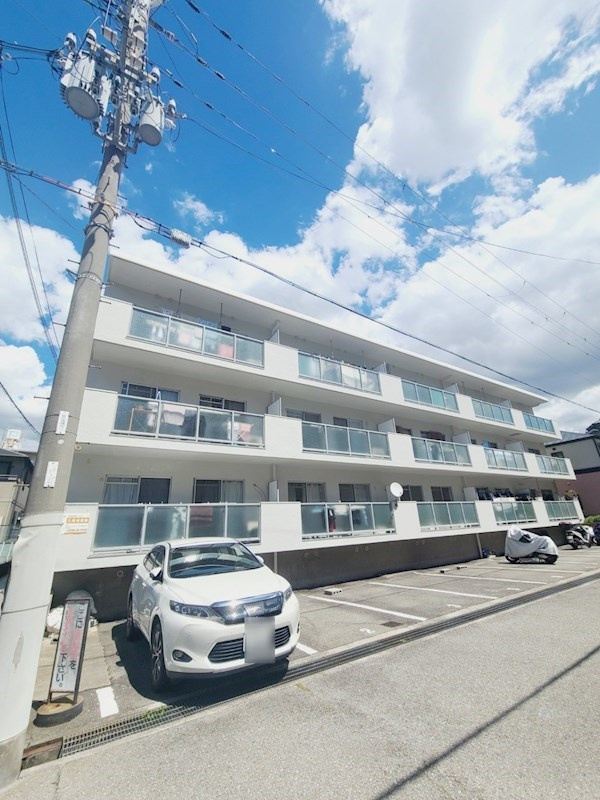 甲子園ハニーマンションの外観