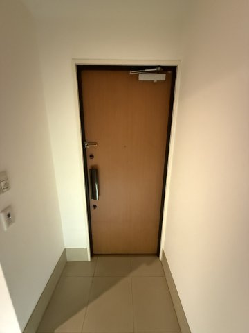 淀屋橋アップルタワーレジデンスの玄関