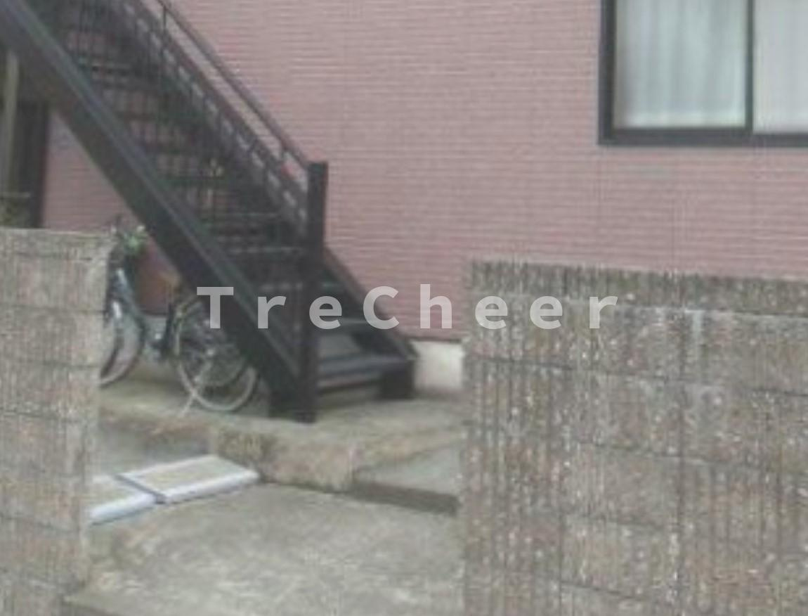 クレセール白樺のエントランス