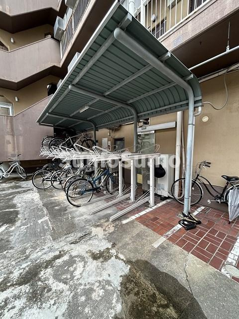 甲東プラザの外観