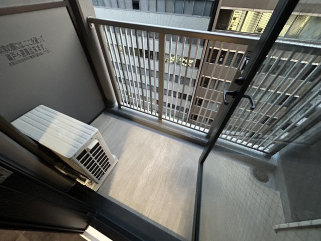 エスリードコート堺筋本町のバルコニー