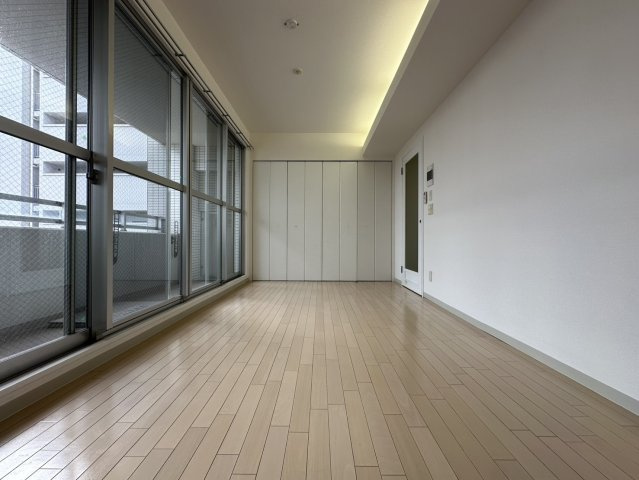 コスモリード谷町六丁目の洋室