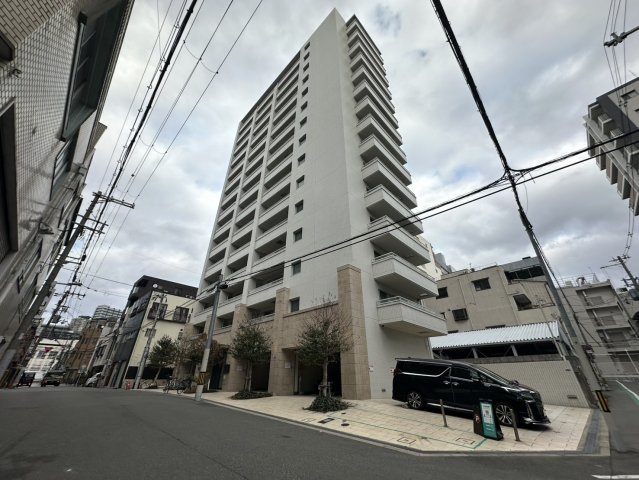 コスモリード谷町六丁目の外観