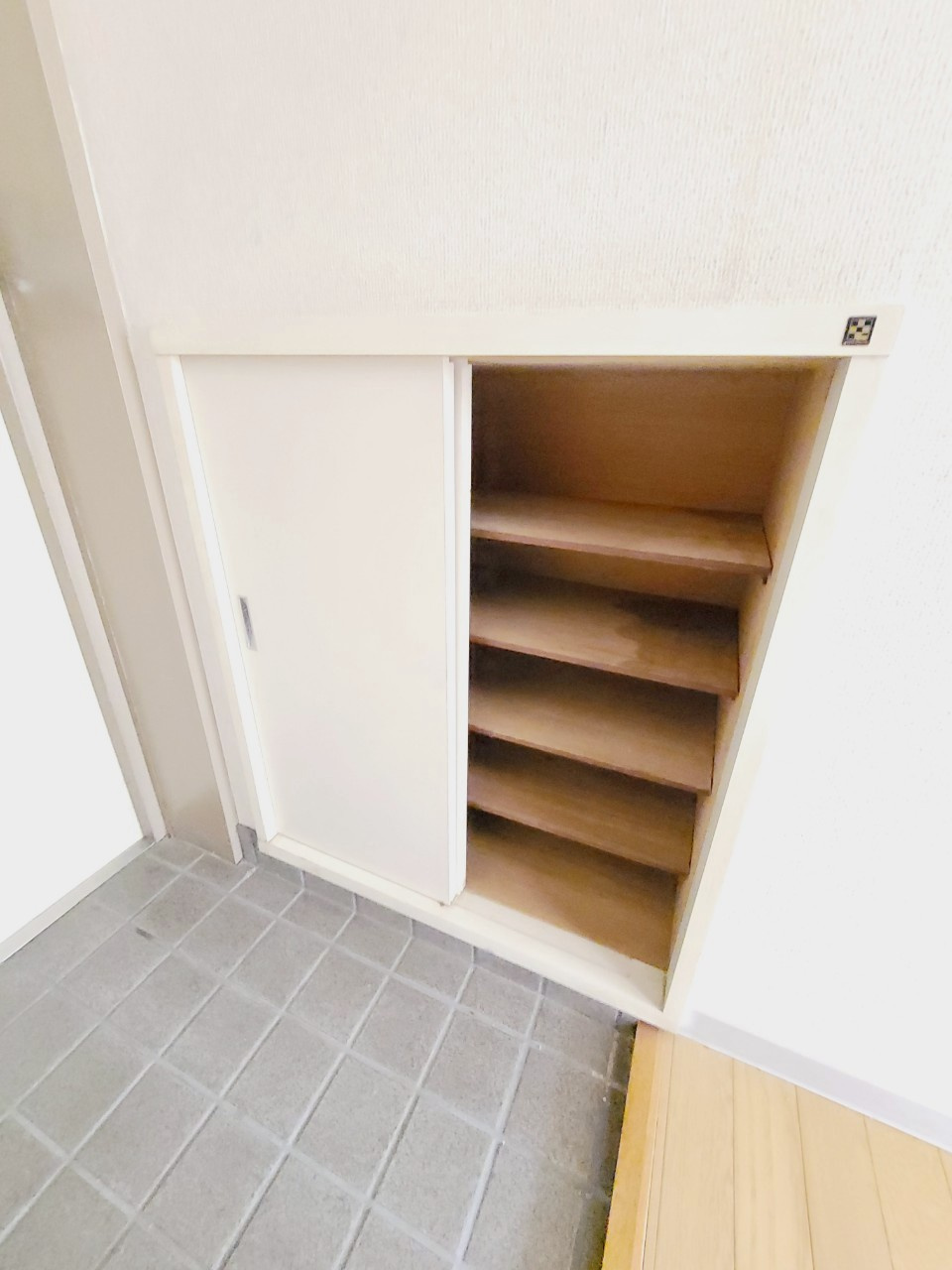 江上イエムの収納
