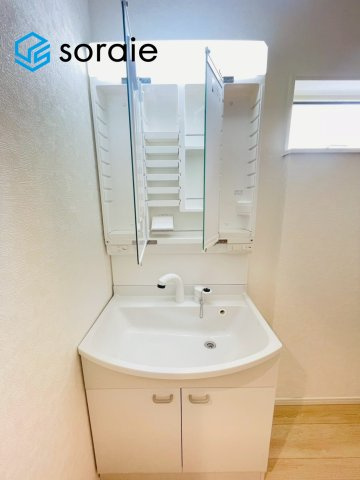 狭山市中央第8　新築戸建　クレイドルガーデンの独立洗面台|5/12　撮影