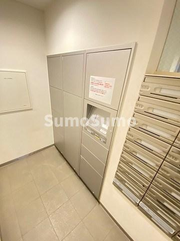 甲子園六石町ハイツの外観