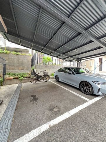 清山荘の駐車場