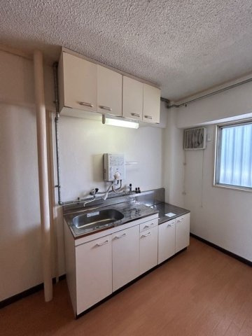 石上マンションのキッチン