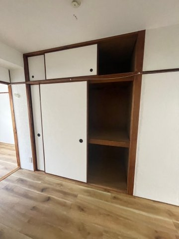 浜甲シーサイドマンションの収納
