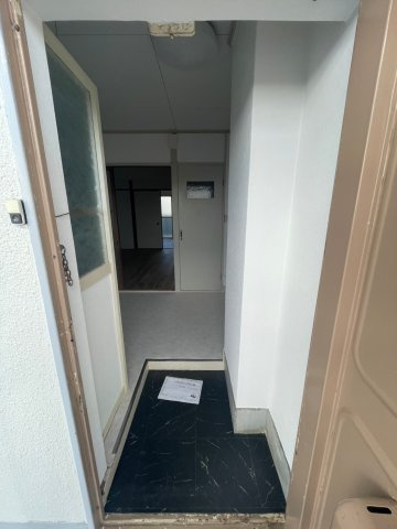 浜甲シーサイドマンションの玄関