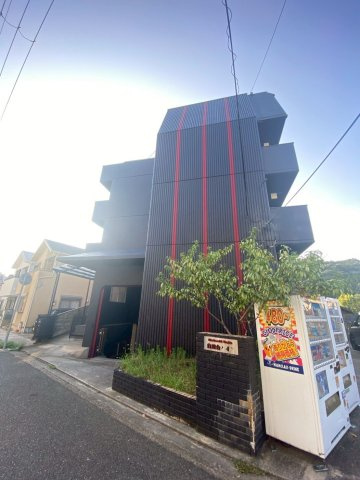 白川台ハイツの外観