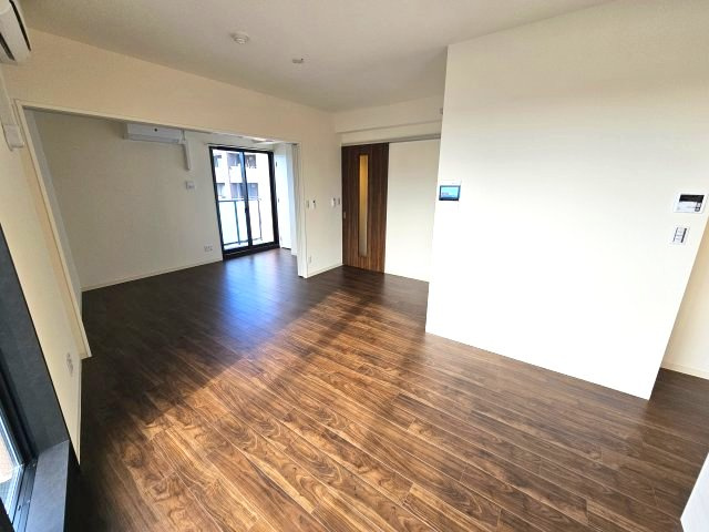 RA-ASHIYAの居間・リビング