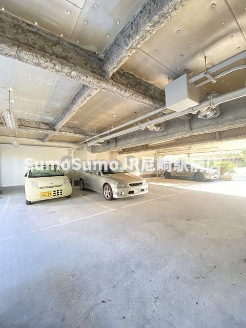 猪名寺パークマンションⅠの駐車場|駐車場です