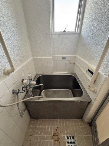 白川台ハイツの浴室