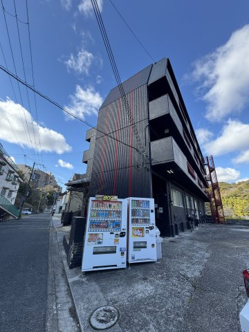 白川台ハイツの外観