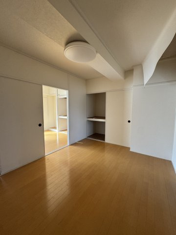 白川台ハイツの居間・リビング