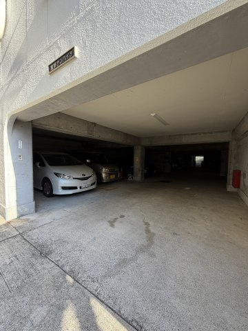 熊野サンハイツの駐車場