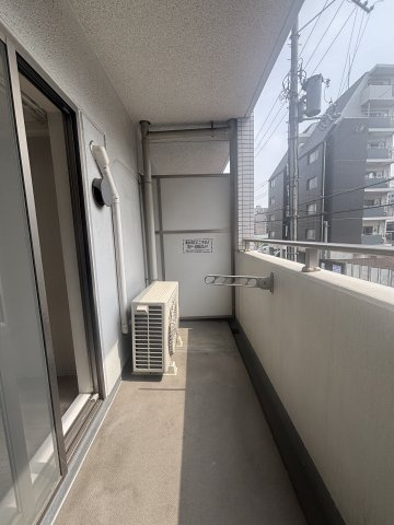 南堀江アパートメントシエロのバルコニー