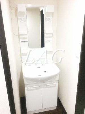 【洗面所】 | サンピア足立・五反野 | 洗面台です。