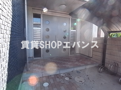 【エントランス】 | グランシャリオ