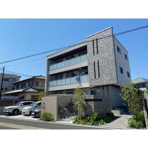 グランヴェール北桜塚の外観