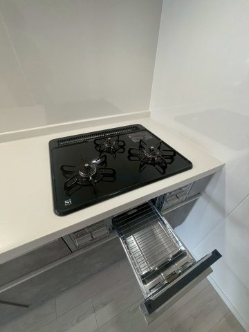 エバーグリーンポートアイランド　２号棟のキッチン