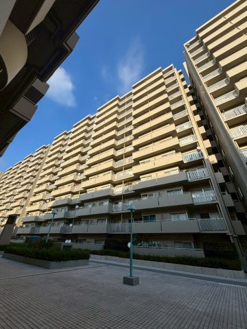 エバーグリーンポートアイランド　２号棟の外観