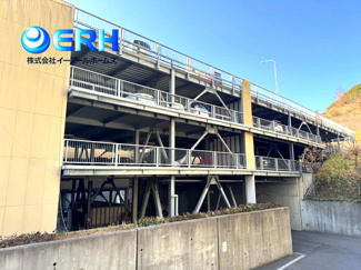 【駐車場】 | リブコートオリジン | 大型駐車場で各お部屋駐車場確保あり