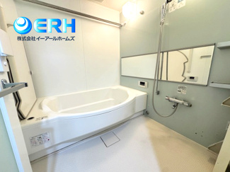 【浴室】 | リブコートオリジン | 浴室乾燥暖房機付き浴室（クリーニング前の室内写真）