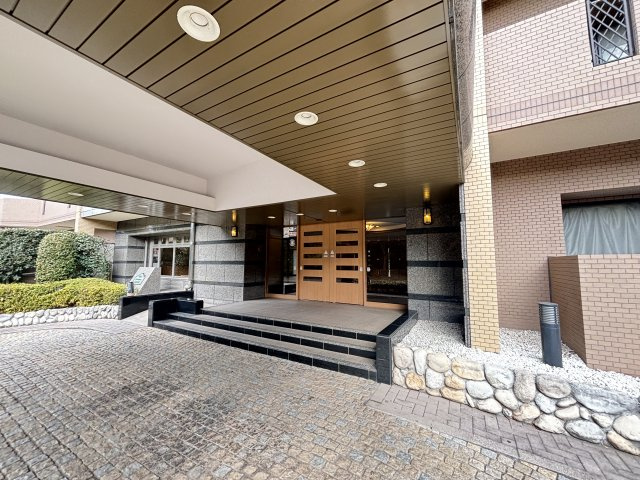 【エントランス】