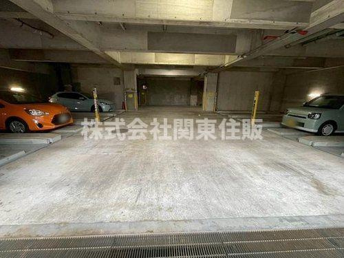 レジデンシャル武蔵浦和ザ・マークプレイスの駐車場|駐車場があるので、車を買う予定の方も安心です