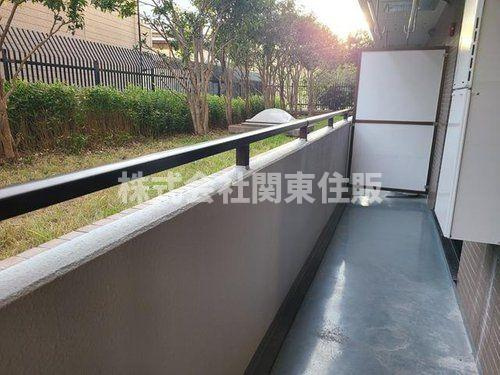 レジデンシャル武蔵浦和ザ・マークプレイスのバルコニー|外からの目が気にならないバルコニーで洗濯物が干せます