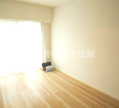 ライネスハイム東浦和の居間・リビング