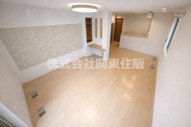 さいたま市緑区大間木２丁目　中古一戸建ての居間・リビング